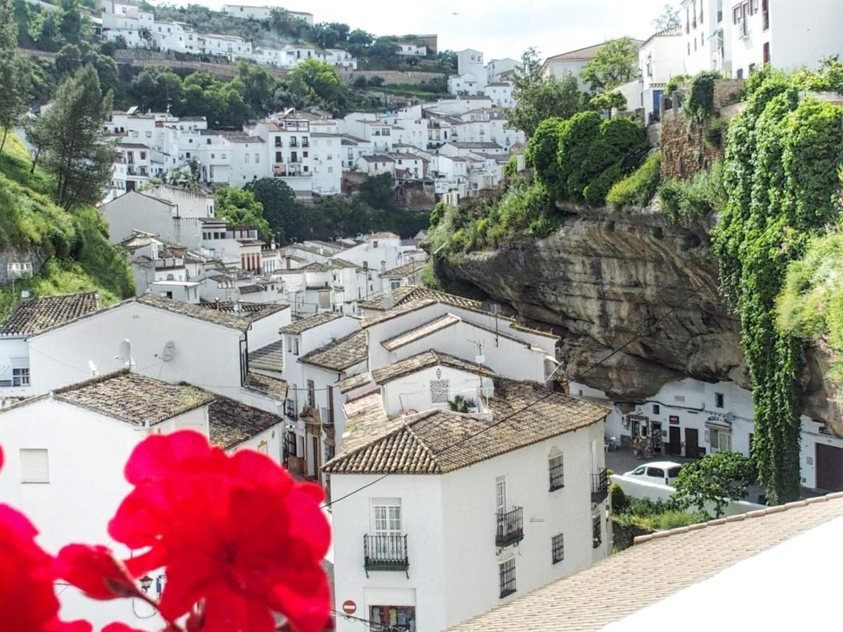דירות Setenil De Las Bodegas El Balcon De La Roca מראה חיצוני תמונה